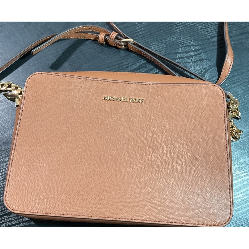 Michael Kors crossbody purse